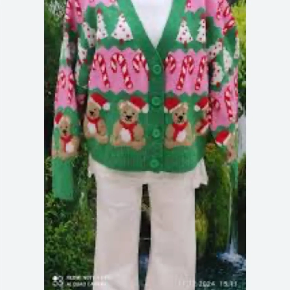 Primark Green and Pink Christmas Sweater - Picture 2 of 3